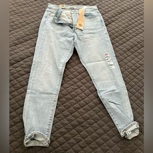 NWT Levi’s jeans